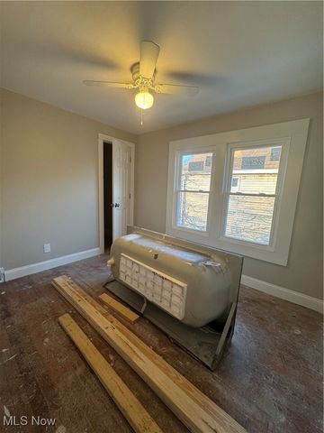 1015 E 131st Street, East Cleveland, OH 44108