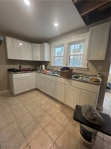 1015 E 131st Street, East Cleveland, OH 44108