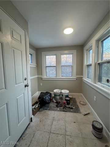 1015 E 131st Street, East Cleveland, OH 44108