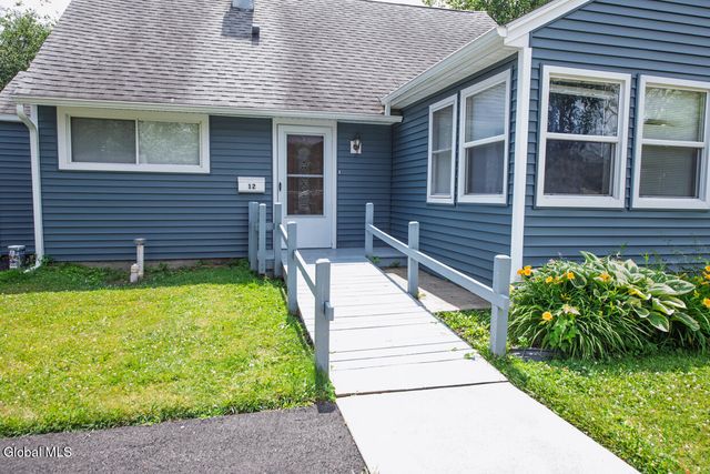 12 Jase Court, Albany, NY 12208