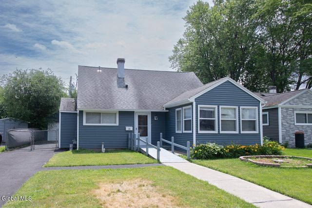 12 Jase Court, Albany, NY 12208