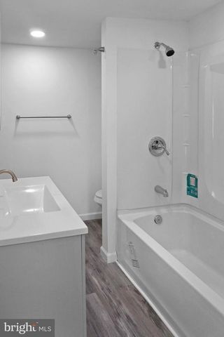 1824 N TUCKAHOE RD, Williamstown, NJ 08094