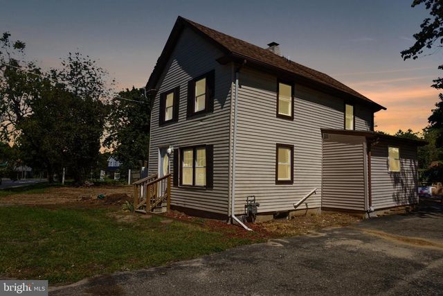1824 N TUCKAHOE RD, Williamstown, NJ 08094