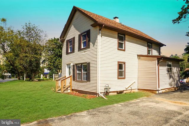 1824 N TUCKAHOE RD, Williamstown, NJ 08094