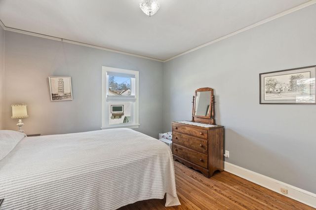 2111 Niles Avenue, Saint Paul, MN 55116