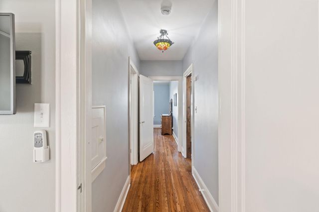 2111 Niles Avenue, Saint Paul, MN 55116