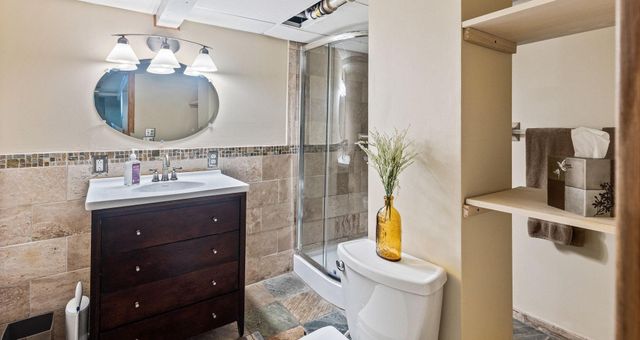 2111 Niles Avenue, Saint Paul, MN 55116