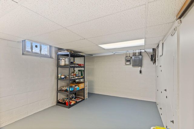 2111 Niles Avenue, Saint Paul, MN 55116