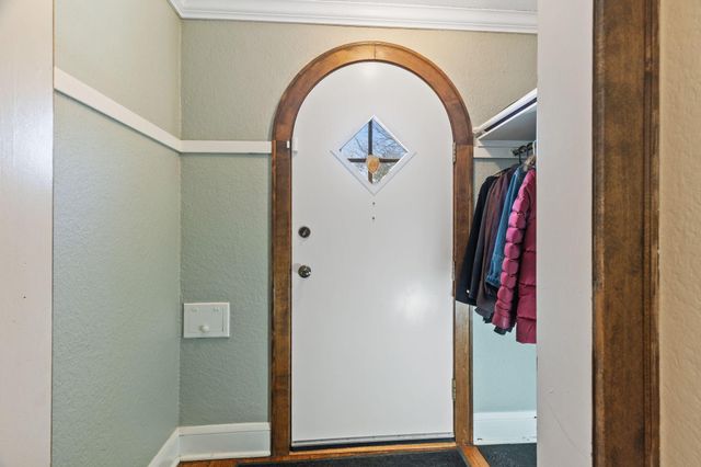 2111 Niles Avenue, Saint Paul, MN 55116