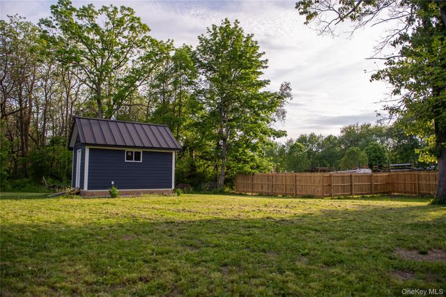 155 Willow Tree Road, Milton, NY 12547