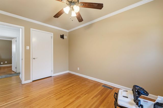 17 Oakwood Road, Little Rock, AR 72202