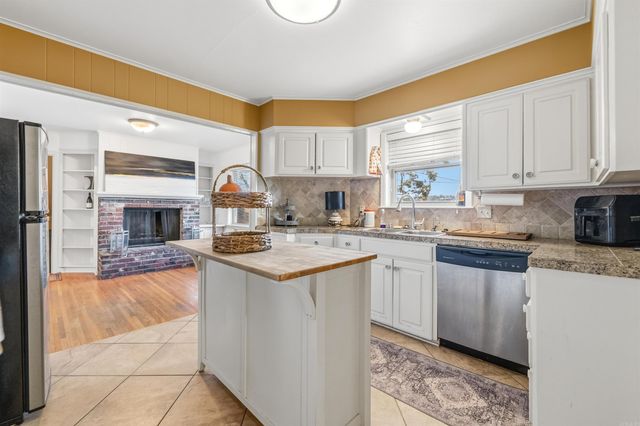 17 Oakwood Road, Little Rock, AR 72202