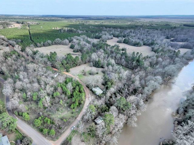 2611 County Road 789, Douglass, TX 75943