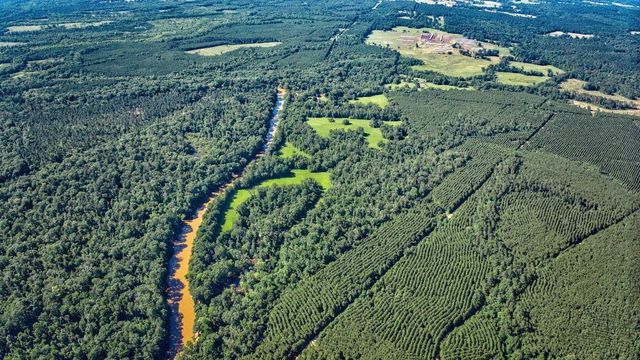 2611 County Road 789, Douglass, TX 75943