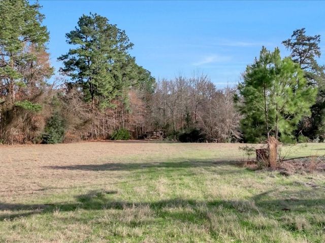 2611 County Road 789, Douglass, TX 75943