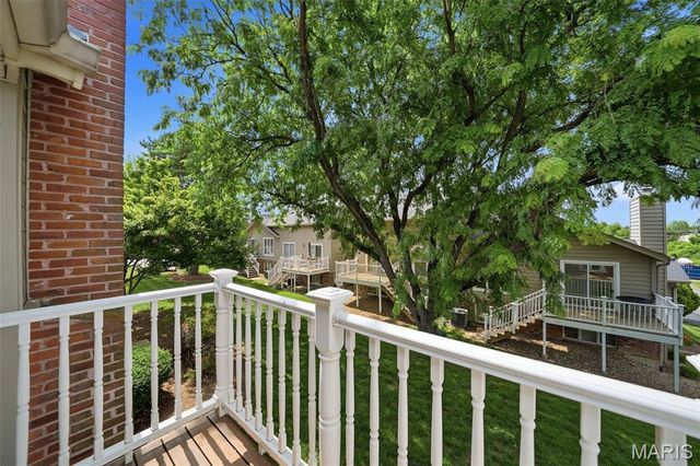 2224 Ole Castle Court, Chesterfield, MO 63017