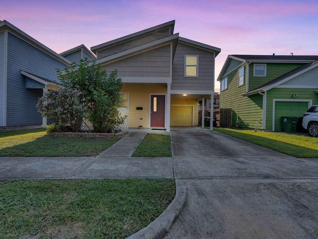 4331 Cetti Street, Houston, TX 77009