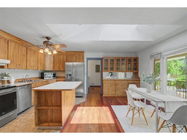 1118 Acacia Dr, Colorado Springs, CO 80907