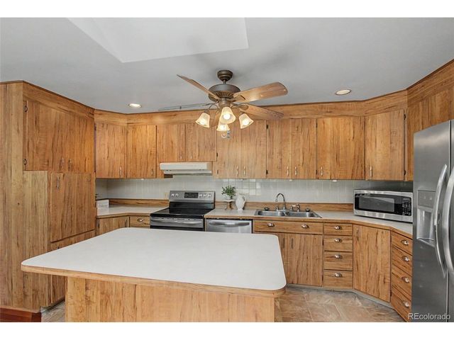 1118 Acacia Dr, Colorado Springs, CO 80907
