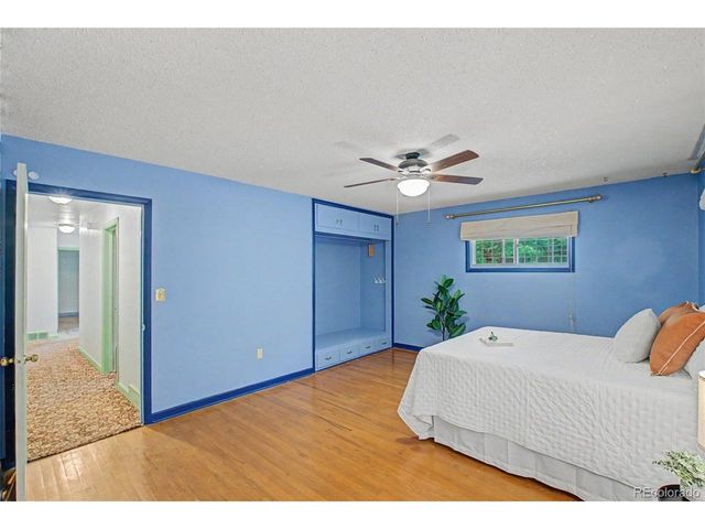 1118 Acacia Dr, Colorado Springs, CO 80907