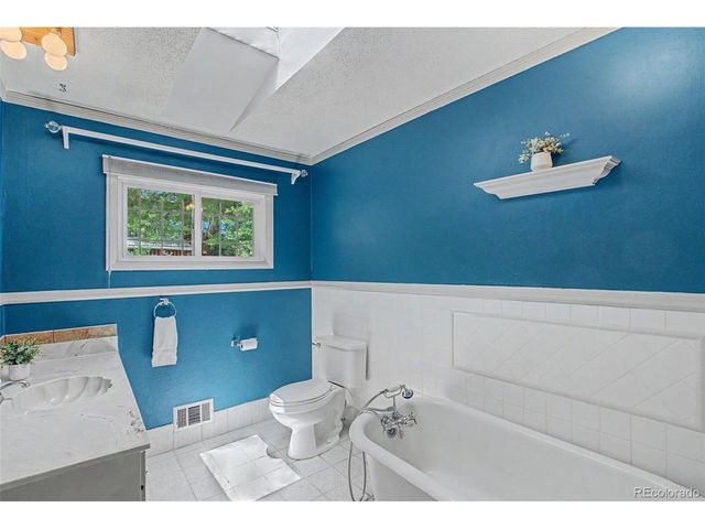 1118 Acacia Dr, Colorado Springs, CO 80907