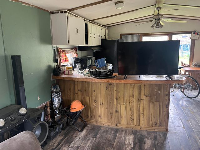 617 Walk Log Branch Road, Beattyville, KY 41311