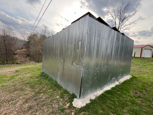 617 Walk Log Branch Road, Beattyville, KY 41311