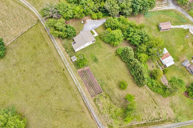 2481 Laymantown RD, Troutville, VA 24175