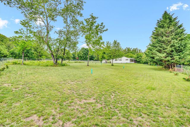 2481 Laymantown RD, Troutville, VA 24175