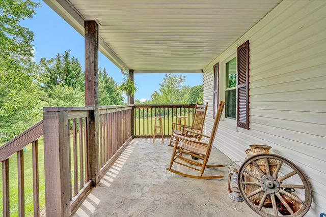 2481 Laymantown RD, Troutville, VA 24175