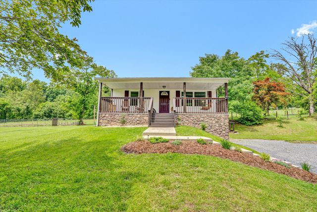 2481 Laymantown RD, Troutville, VA 24175