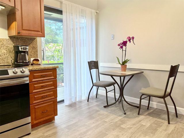 10615 Ocean Palm Way 102, Boynton Beach, FL 33437