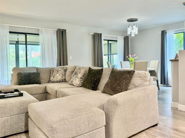 10615 Ocean Palm Way 102, Boynton Beach, FL 33437