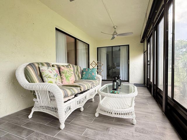 10615 Ocean Palm Way 102, Boynton Beach, FL 33437