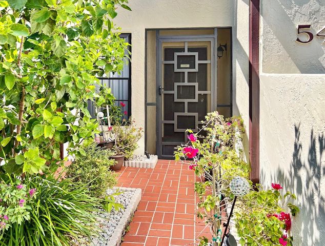 10615 Ocean Palm Way 102, Boynton Beach, FL 33437