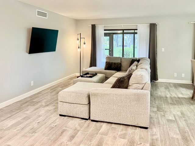 10615 Ocean Palm Way 102, Boynton Beach, FL 33437