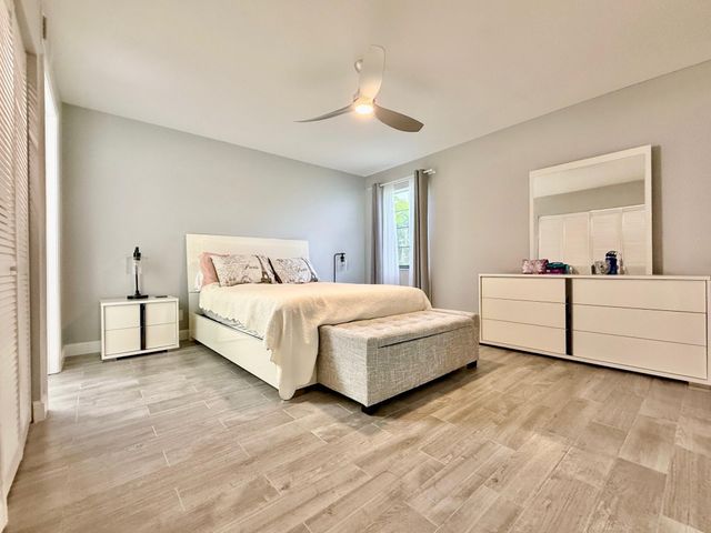 10615 Ocean Palm Way 102, Boynton Beach, FL 33437