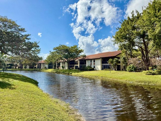 10615 Ocean Palm Way 102, Boynton Beach, FL 33437