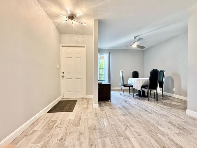 10615 Ocean Palm Way 102, Boynton Beach, FL 33437