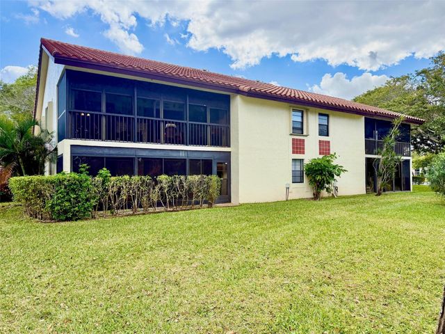 10615 Ocean Palm Way 102, Boynton Beach, FL 33437