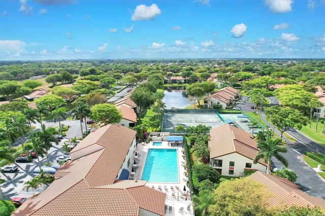 10615 Ocean Palm Way 102, Boynton Beach, FL 33437