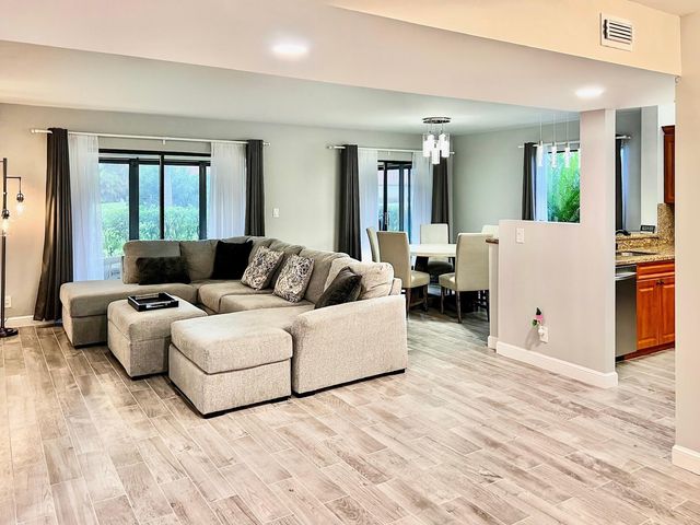 10615 Ocean Palm Way 102, Boynton Beach, FL 33437