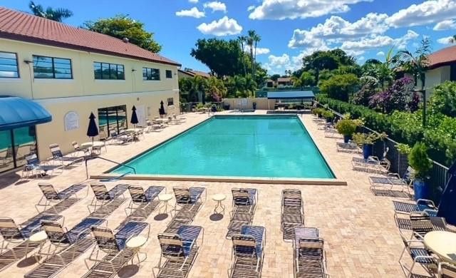 10615 Ocean Palm Way 102, Boynton Beach, FL 33437