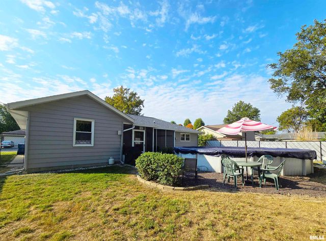 1782 Frazier Avenue, Centralia, IL 62801