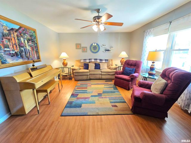 1782 Frazier Avenue, Centralia, IL 62801