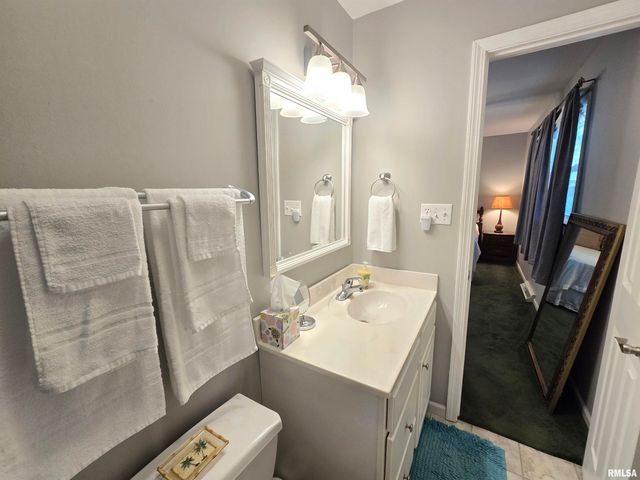 1782 Frazier Avenue, Centralia, IL 62801