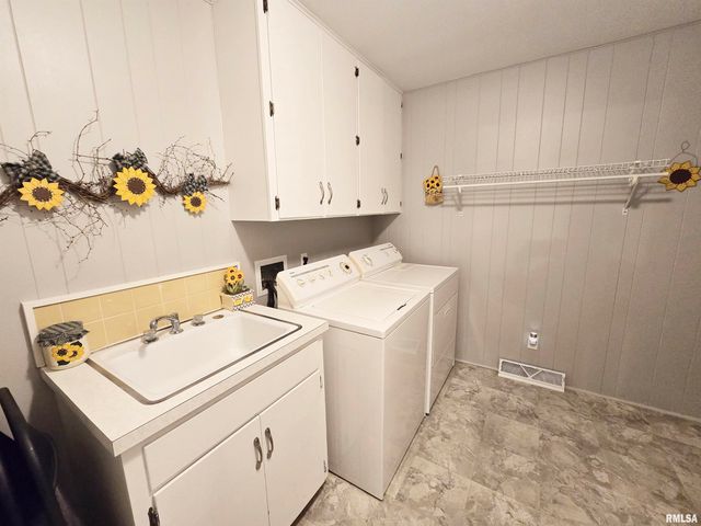 1782 Frazier Avenue, Centralia, IL 62801