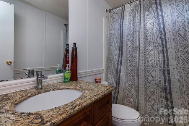 5727 Thompson Road, Charlotte, NC 28216