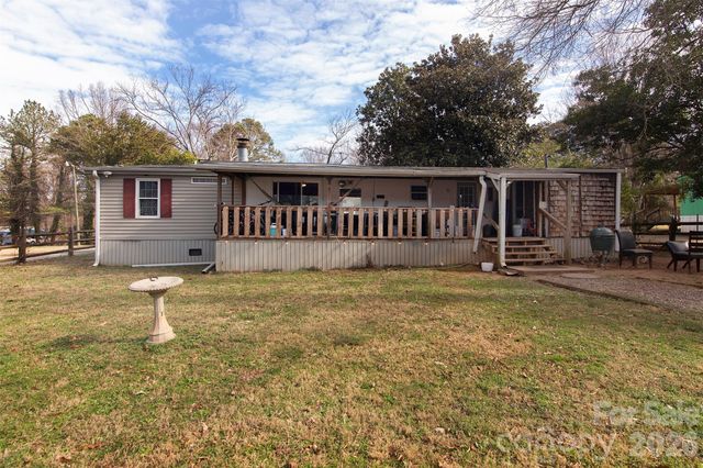 5727 Thompson Road, Charlotte, NC 28216