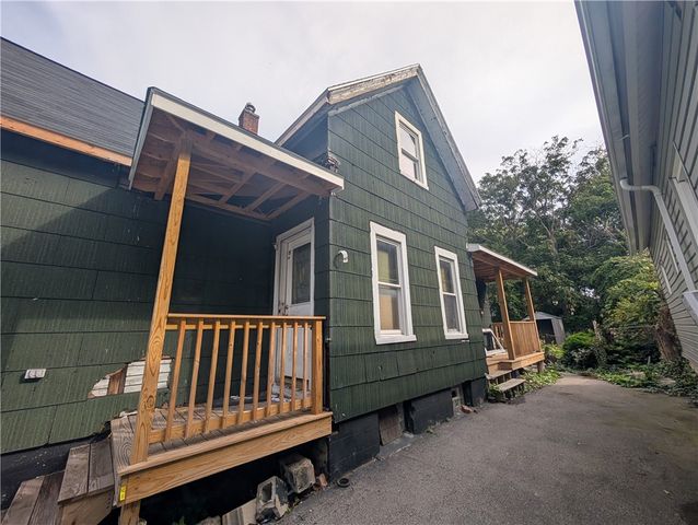 42 Roth Street, Rochester, NY 14621